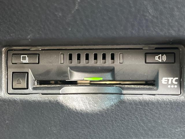 【ＥＴＣ】高速道路の料金所をストレスなく通過！話題のスポットやサービスエリアに多い「スマートＩＣ」利用時は必須のアイテムです。当店でセットアップを実施、ご納車当日からすぐにご利用いただけます！