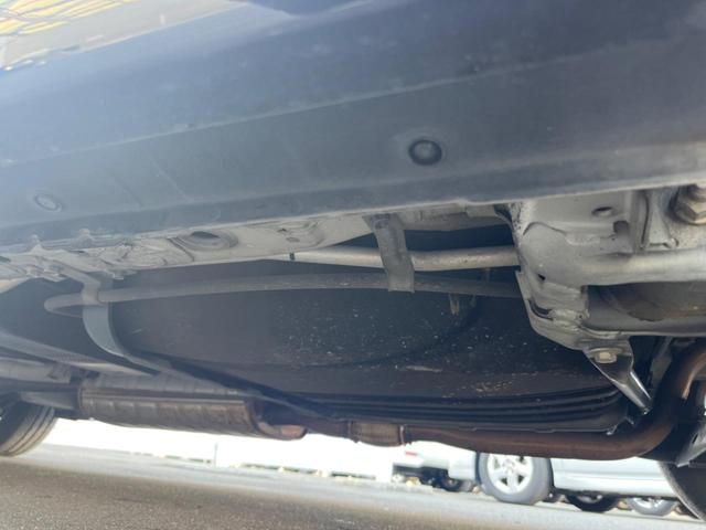 セレナ ライダーブラックラインS-HVアドバンスドセーフティ 禁煙車 純正8インチナビ 後席モニター 衝突軽減 全周囲カメラ ETC クルーズコントロール 革巻きステアリング ステアリングリモコン スマートキー(22枚目)