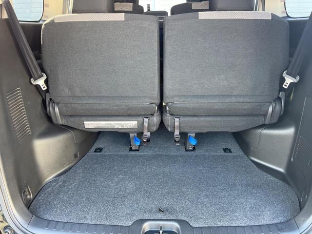 セレナ ライダーブラックラインS-HVアドバンスドセーフティ 禁煙車 純正8インチナビ 後席モニター 衝突軽減 全周囲カメラ ETC クルーズコントロール 革巻きステアリング ステアリングリモコン スマートキー(33枚目)