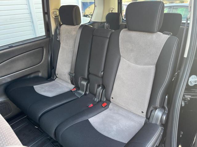 セレナ ライダーブラックラインS-HVアドバンスドセーフティ 禁煙車 純正8インチナビ 後席モニター 衝突軽減 全周囲カメラ ETC クルーズコントロール 革巻きステアリング ステアリングリモコン スマートキー(46枚目)