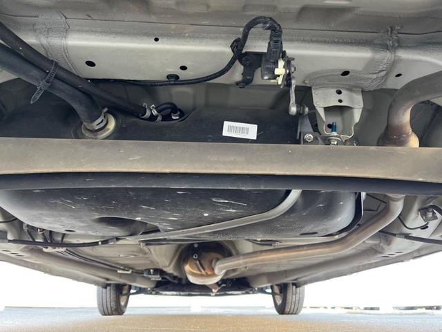 アルトラパン Ｘ　禁煙車　セーフティサポート　オーディオ　ＨＩＤヘッド　スマートキー　オートエアコン　シートヒーター　横滑り防止　アイドリングストップ　オートライト（31枚目）