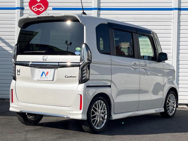 N-BOXカスタム Lターボ 禁煙車 純正9インチナビ ホンダセンシング 両側パワースライドドア レーダークルーズ ETC ドライブレコーダー ハーフレザーシート 革巻きステアリング スマートキー(19枚目)
