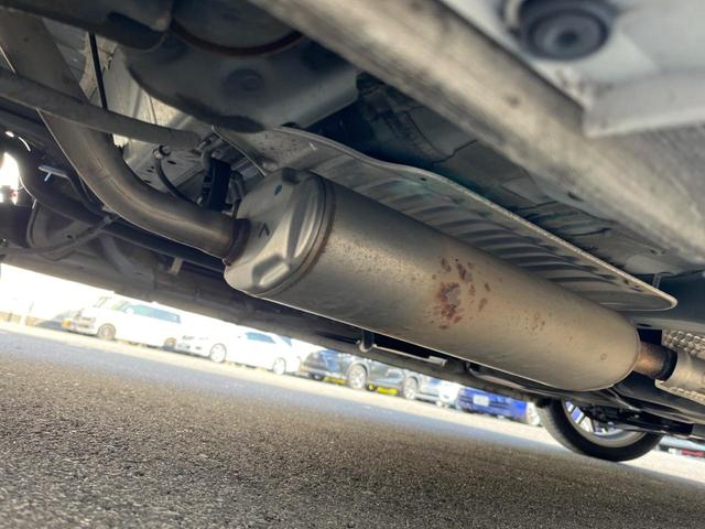 N-BOXカスタム Lターボ 禁煙車 純正9インチナビ ホンダセンシング 両側パワースライドドア レーダークルーズ ETC ドライブレコーダー ハーフレザーシート 革巻きステアリング スマートキー(22枚目)