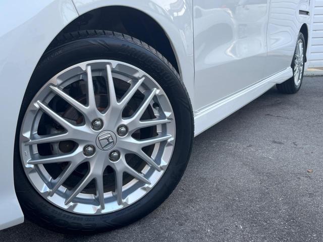 N-BOXカスタム Lターボ 禁煙車 純正9インチナビ ホンダセンシング 両側パワースライドドア レーダークルーズ ETC ドライブレコーダー ハーフレザーシート 革巻きステアリング スマートキー(29枚目)