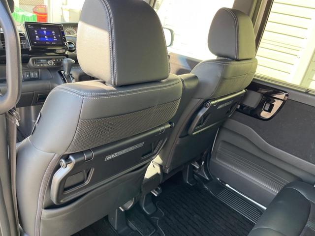 N-BOXカスタム Lターボ 禁煙車 純正9インチナビ ホンダセンシング 両側パワースライドドア レーダークルーズ ETC ドライブレコーダー ハーフレザーシート 革巻きステアリング スマートキー(50枚目)