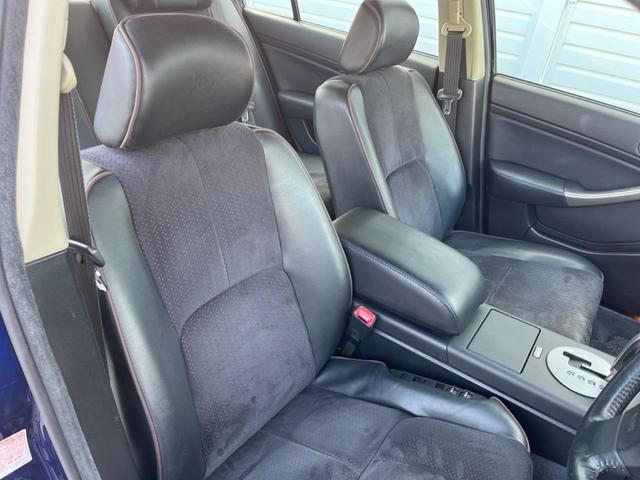 スカイライン ２５０ＧＴ　プレミアム　禁煙車　ＢＯＳＥ　ＥＴＣ　革巻きステアリング　ハーフレザーシート　ステアリングスイッチ　オートエアコン　１９インチアルミ　キーレス（6枚目）