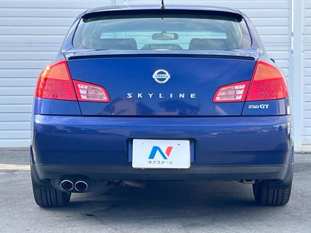 スカイライン ２５０ＧＴ　プレミアム　禁煙車　ＢＯＳＥ　ＥＴＣ　革巻きステアリング　ハーフレザーシート　ステアリングスイッチ　オートエアコン　１９インチアルミ　キーレス（13枚目）