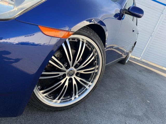 スカイライン ２５０ＧＴ　プレミアム　禁煙車　ＢＯＳＥ　ＥＴＣ　革巻きステアリング　ハーフレザーシート　ステアリングスイッチ　オートエアコン　１９インチアルミ　キーレス（26枚目）