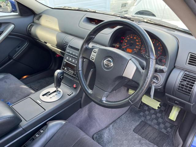 スカイライン ２５０ＧＴ　プレミアム　禁煙車　ＢＯＳＥ　ＥＴＣ　革巻きステアリング　ハーフレザーシート　ステアリングスイッチ　オートエアコン　１９インチアルミ　キーレス（30枚目）