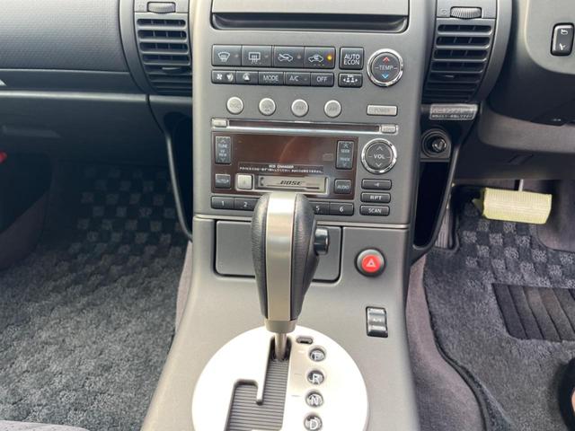 スカイライン ２５０ＧＴ　プレミアム　禁煙車　ＢＯＳＥ　ＥＴＣ　革巻きステアリング　ハーフレザーシート　ステアリングスイッチ　オートエアコン　１９インチアルミ　キーレス（42枚目）