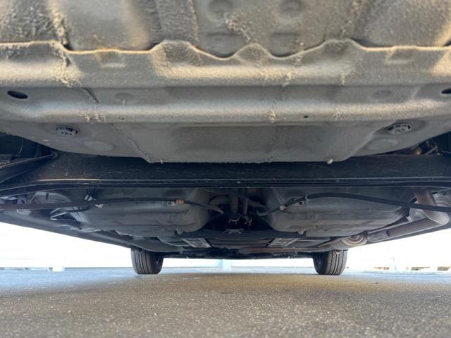 フィット １３Ｇ・Ｆパッケージ　禁煙車　純正ナビ　バックカメラ　アイドリングストップ　電動格納ミラー　スマートキー　ヘッドレベライザー　ステアリングリモコン　セキュリティアラーム（18枚目）