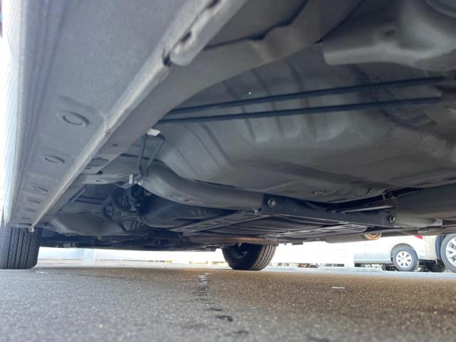 フィット １３Ｇ・Ｆパッケージ　禁煙車　純正ナビ　バックカメラ　アイドリングストップ　電動格納ミラー　スマートキー　ヘッドレベライザー　ステアリングリモコン　セキュリティアラーム（20枚目）