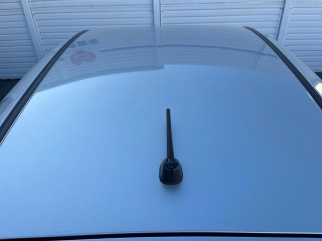 フィット １３Ｇ・Ｆパッケージ　禁煙車　純正ナビ　バックカメラ　アイドリングストップ　電動格納ミラー　スマートキー　ヘッドレベライザー　ステアリングリモコン　セキュリティアラーム（25枚目）