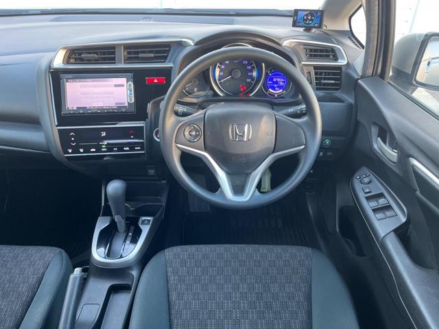 フィット １３Ｇ・Ｆパッケージ　禁煙車　純正ナビ　バックカメラ　アイドリングストップ　電動格納ミラー　スマートキー　ヘッドレベライザー　ステアリングリモコン　セキュリティアラーム（38枚目）