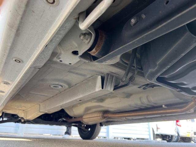 アルト VP 禁煙車 FM/AM ヘッドレベライザー エアコン キーレス(18枚目)