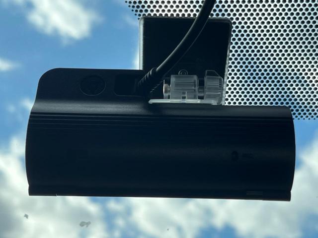 ヤリスクロス ハイブリッドZ 禁煙車 純正ディスプレイオーディオ 全周囲カメラ 衝突軽減 レーダークルーズ ETC ドラレコ スマートキー シートヒーター(7枚目)