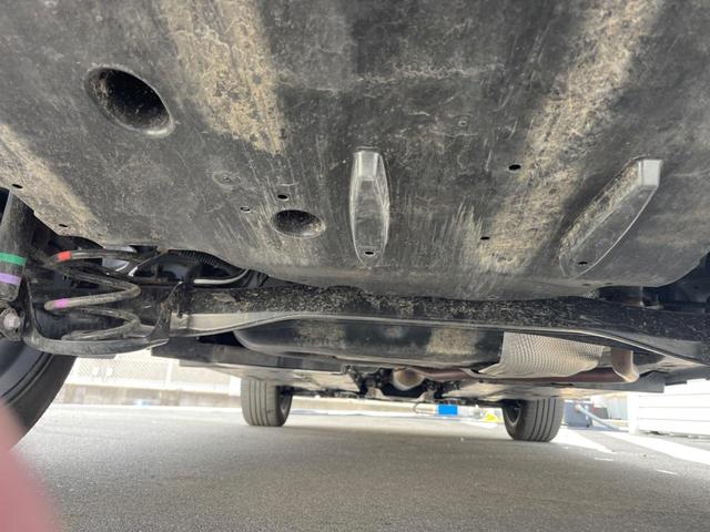 ヤリスクロス ハイブリッドZ 禁煙車 純正ディスプレイオーディオ 全周囲カメラ 衝突軽減 レーダークルーズ ETC ドラレコ スマートキー シートヒーター(21枚目)