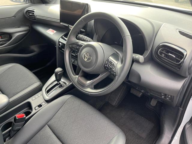 ヤリスクロス ハイブリッドZ 禁煙車 純正ディスプレイオーディオ 全周囲カメラ 衝突軽減 レーダークルーズ ETC ドラレコ スマートキー シートヒーター(31枚目)