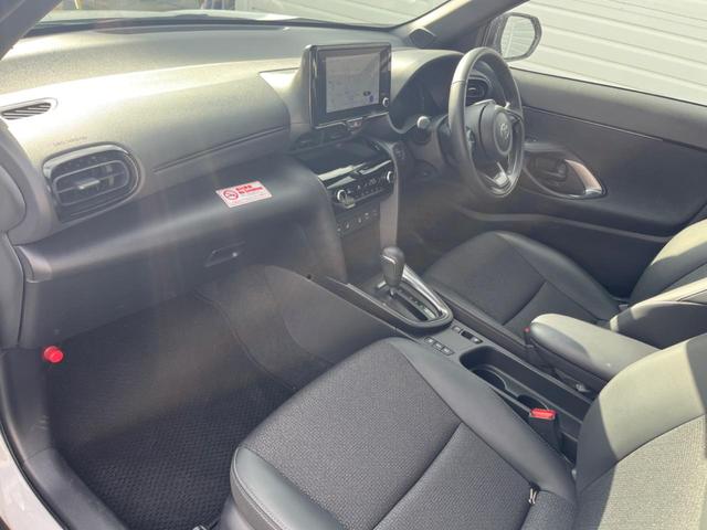 ヤリスクロス ハイブリッドZ 禁煙車 純正ディスプレイオーディオ 全周囲カメラ 衝突軽減 レーダークルーズ ETC ドラレコ スマートキー シートヒーター(35枚目)