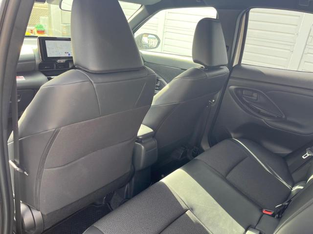 ヤリスクロス ハイブリッドZ 禁煙車 純正ディスプレイオーディオ 全周囲カメラ 衝突軽減 レーダークルーズ ETC ドラレコ スマートキー シートヒーター(37枚目)