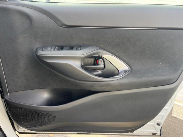 ヤリスクロス ハイブリッドZ 禁煙車 純正ディスプレイオーディオ 全周囲カメラ 衝突軽減 レーダークルーズ ETC ドラレコ スマートキー シートヒーター(39枚目)