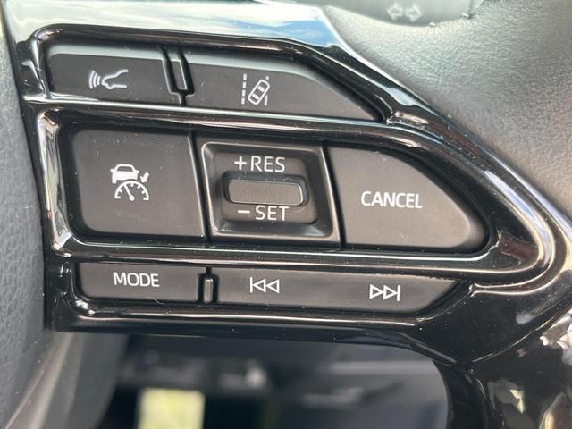 ヤリスクロス ハイブリッドZ 禁煙車 純正ディスプレイオーディオ 衝突軽減 バックカメラ レーダークルーズ ETC ドライブレコーダー シートヒーター パワーバックドア スマートキー ハーフレザーシート 純正アルミホイール(5枚目)