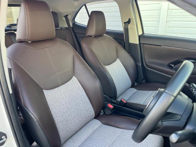 ヤリスクロス ハイブリッドZ 禁煙車 純正ディスプレイオーディオ 衝突軽減 バックカメラ レーダークルーズ ETC ドライブレコーダー シートヒーター パワーバックドア スマートキー ハーフレザーシート 純正アルミホイール(11枚目)