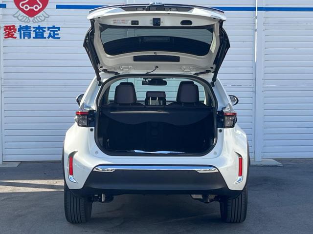 ヤリスクロス ハイブリッドZ 禁煙車 純正ディスプレイオーディオ 衝突軽減 バックカメラ レーダークルーズ ETC ドライブレコーダー シートヒーター パワーバックドア スマートキー ハーフレザーシート 純正アルミホイール(31枚目)