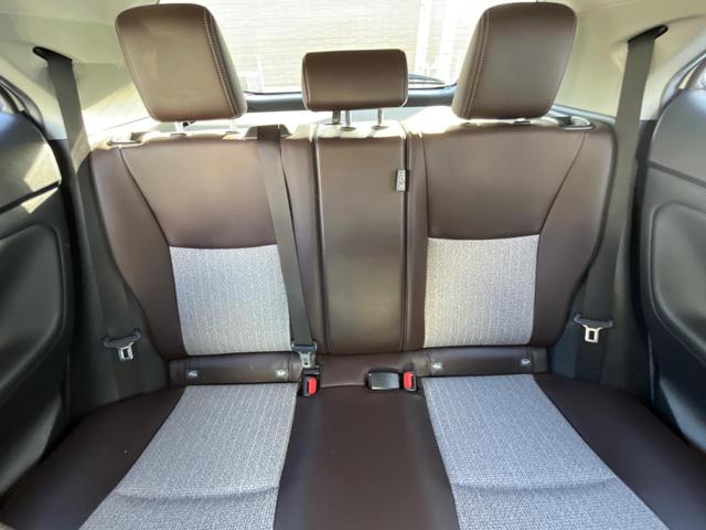 ヤリスクロス ハイブリッドZ 禁煙車 純正ディスプレイオーディオ 衝突軽減 バックカメラ レーダークルーズ ETC ドライブレコーダー シートヒーター パワーバックドア スマートキー ハーフレザーシート 純正アルミホイール(36枚目)