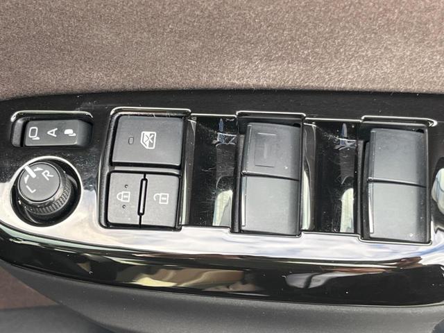 ヤリスクロス ハイブリッドZ 禁煙車 純正ディスプレイオーディオ 衝突軽減 バックカメラ レーダークルーズ ETC ドライブレコーダー シートヒーター パワーバックドア スマートキー ハーフレザーシート 純正アルミホイール(48枚目)