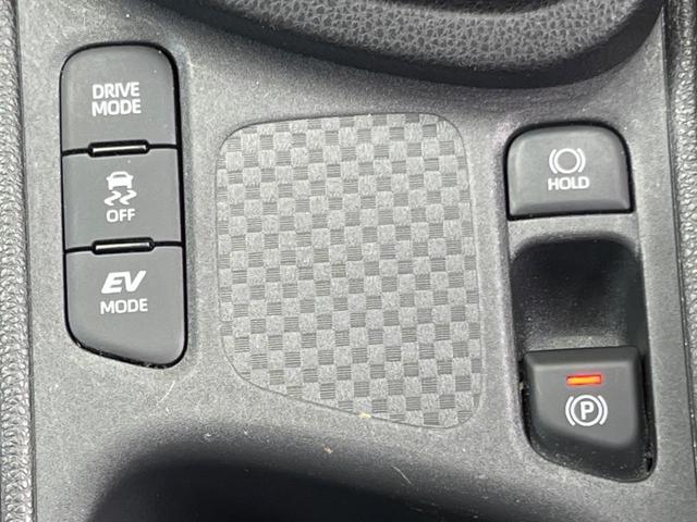 ヤリスクロス ハイブリッドZ 禁煙車 純正ディスプレイオーディオ 衝突軽減 バックカメラ レーダークルーズ ETC ドライブレコーダー シートヒーター パワーバックドア スマートキー ハーフレザーシート 純正アルミホイール(52枚目)