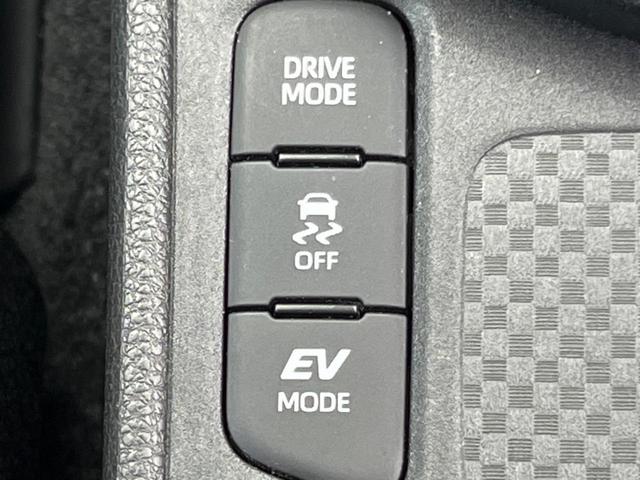 ヤリスクロス ハイブリッドZ 禁煙車 純正ディスプレイオーディオ 衝突軽減 バックカメラ レーダークルーズ ETC ドライブレコーダー シートヒーター パワーバックドア スマートキー ハーフレザーシート 純正アルミホイール(53枚目)