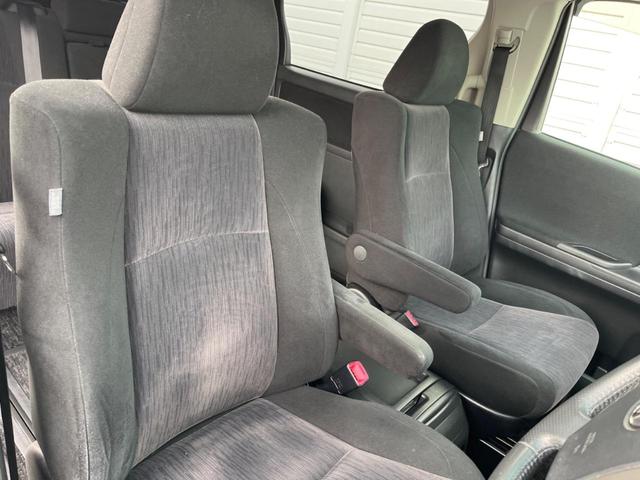 ヴェルファイア ２．４Ｚ　禁煙車　純正ＳＤナビ　後席モニター　バックカメラ　スマートキー　ＨＩＤヘッド（9枚目）