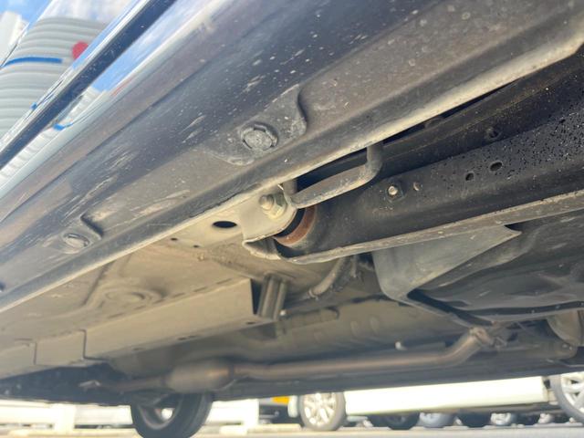 パレットＳＷ ＴＳ　純正ナビ　両側パワースライドドア　ターボ　スマートキー　革巻きステアリング　純正アルミホイール　オートエアコン　ＴＶ（19枚目）