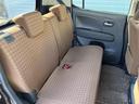 後部座席も気になるようなキズ・汚れやへたり等、大きなダメージはなく、良好な状態です。