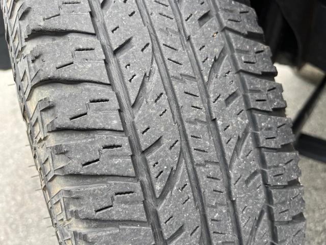 ジムニー ＸＧ　４ＷＤ　ターボ　メモリーナビ　バックカメラ　ＥＴＣ　純正１６インチアルミ　Ｂｌｕｅｔｏｏｔｈ　ＣＤ　ＤＶＤ再生　フルセグ　キーレスエントリー　ドアバイザー（45枚目）