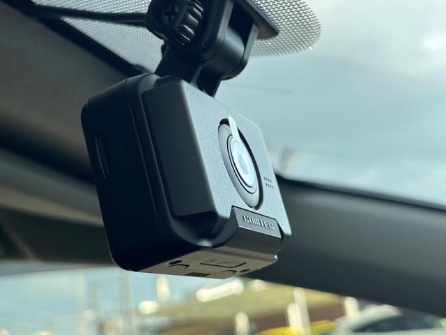 ヴィッツ F SDナビ バックカメラ ドラレコ スマートキー ビルトインETC Bluetooth CD DVD再生 フルセグ(5枚目)