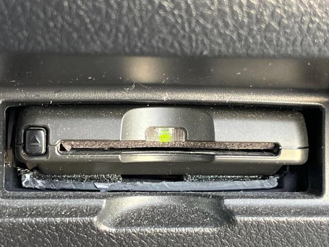 ヴィッツ F SDナビ バックカメラ ドラレコ スマートキー ビルトインETC Bluetooth CD DVD再生 フルセグ(7枚目)