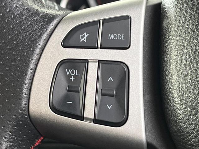 スイフトスポーツ ベースグレード 6MT車 車高調 バックカメラ スマートキー ドラレコ HIDヘッド ETC クルコン オートライト オートエアコン 17インチアルミ CD DVD再生(8枚目)