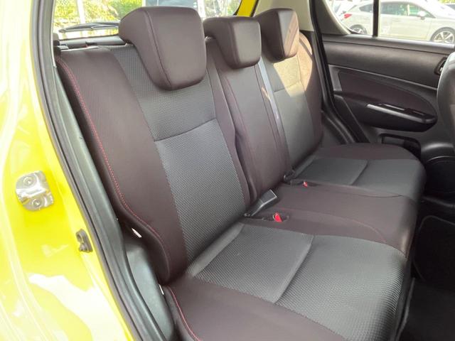 スイフトスポーツ ベースグレード 6MT車 車高調 バックカメラ スマートキー ドラレコ HIDヘッド ETC クルコン オートライト オートエアコン 17インチアルミ CD DVD再生(10枚目)