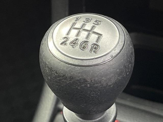 スイフトスポーツ ベースグレード 6MT車 車高調 バックカメラ スマートキー ドラレコ HIDヘッド ETC クルコン オートライト オートエアコン 17インチアルミ CD DVD再生(37枚目)