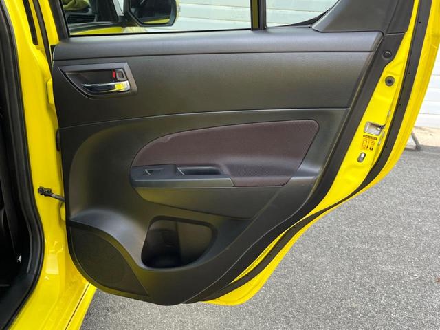 スイフトスポーツ ベースグレード 6MT車 車高調 バックカメラ スマートキー ドラレコ HIDヘッド ETC クルコン オートライト オートエアコン 17インチアルミ CD DVD再生(48枚目)