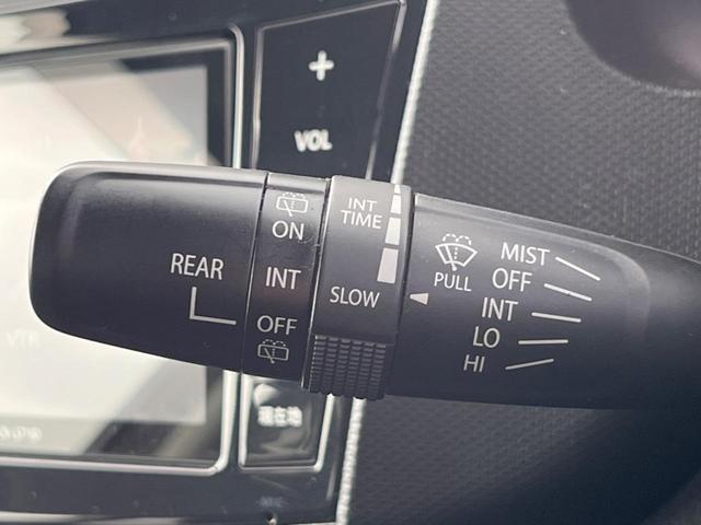 スイフトスポーツ ベースグレード 6MT車 車高調 バックカメラ スマートキー ドラレコ HIDヘッド ETC クルコン オートライト オートエアコン 17インチアルミ CD DVD再生(50枚目)