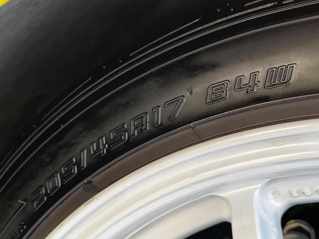 スイフトスポーツ ベースグレード 6MT車 車高調 バックカメラ スマートキー ドラレコ HIDヘッド ETC クルコン オートライト オートエアコン 17インチアルミ CD DVD再生(56枚目)