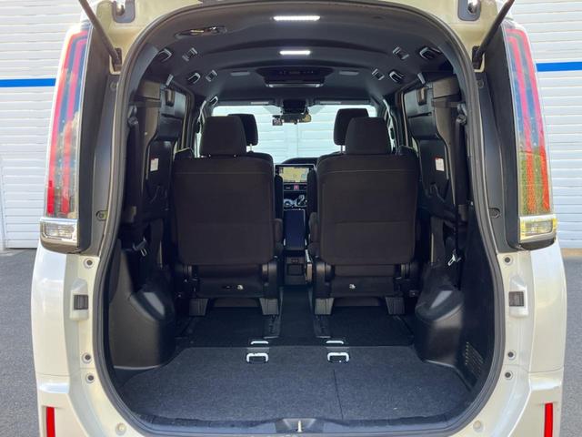 ノア ハイブリッドG 両側電動ドア 純正SDナビ 後席モニター バックカメラ 衝突被害軽減システム ドラレコ スマートキー LEDヘッド ビルトインETC クルコン オートハイビーム オートライト デュアルエアコン(11枚目)