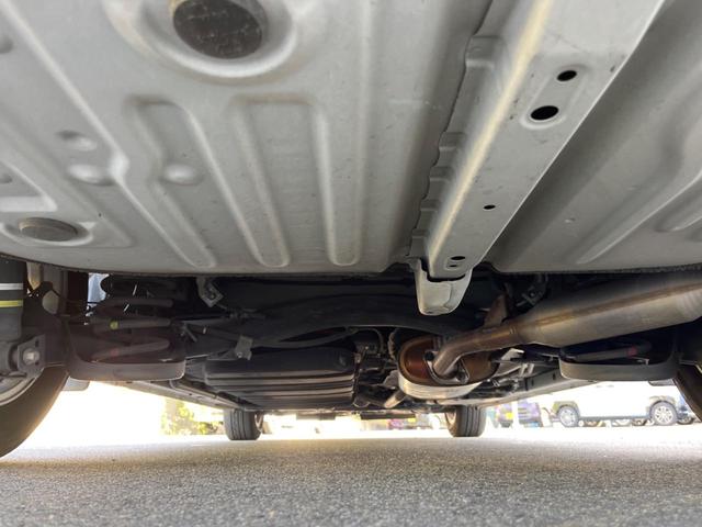 ノア ハイブリッドG 両側電動ドア 純正SDナビ 後席モニター バックカメラ 衝突被害軽減システム ドラレコ スマートキー LEDヘッド ビルトインETC クルコン オートハイビーム オートライト デュアルエアコン(20枚目)