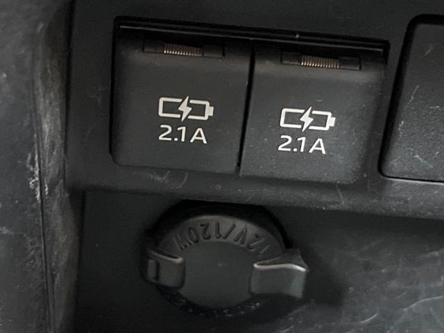 ノア ハイブリッドG 両側電動ドア 純正SDナビ 後席モニター バックカメラ 衝突被害軽減システム ドラレコ スマートキー LEDヘッド ビルトインETC クルコン オートハイビーム オートライト デュアルエアコン(67枚目)