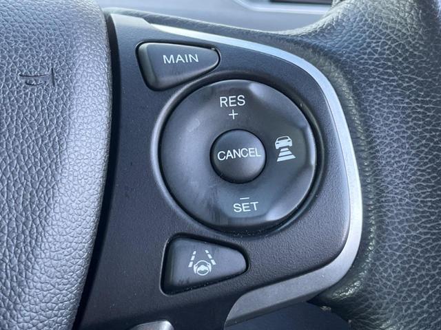 フリードハイブリッド ハイブリッド・Ｇホンダセンシング　後席モニター　バックカメラ　衝突被害軽減システム　レーダークルーズ　ハーフレザーシート　スマートキー　ＬＥＤヘッド　ビルトインＥＴＣ　オートライト　オートエアコン　ＣＤ　ＤＶＤ再生（57枚目）