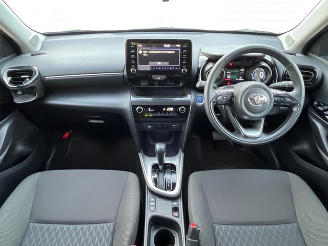 ヤリスクロス ハイブリッドG 全周囲カメラ 衝突被害軽減システム レーダークルーズ ドラレコ ビルトインETC LEDヘッド クリアランスソナー オートエアコン 純正17インチアルミ Bluetooth フルセグ(2枚目)