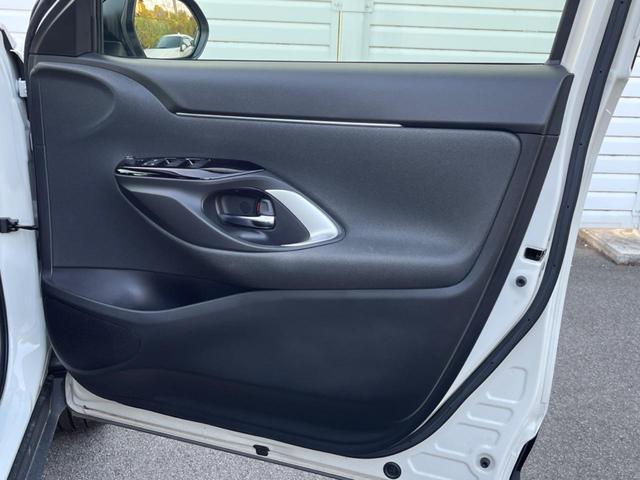 ヤリスクロス ハイブリッドG 全周囲カメラ 衝突被害軽減システム レーダークルーズ ドラレコ ビルトインETC LEDヘッド クリアランスソナー オートエアコン 純正17インチアルミ Bluetooth フルセグ(36枚目)